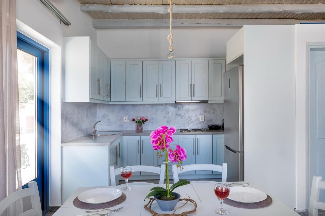 Plori - Molos Apartments Loutro Zewnętrze zdjęcie